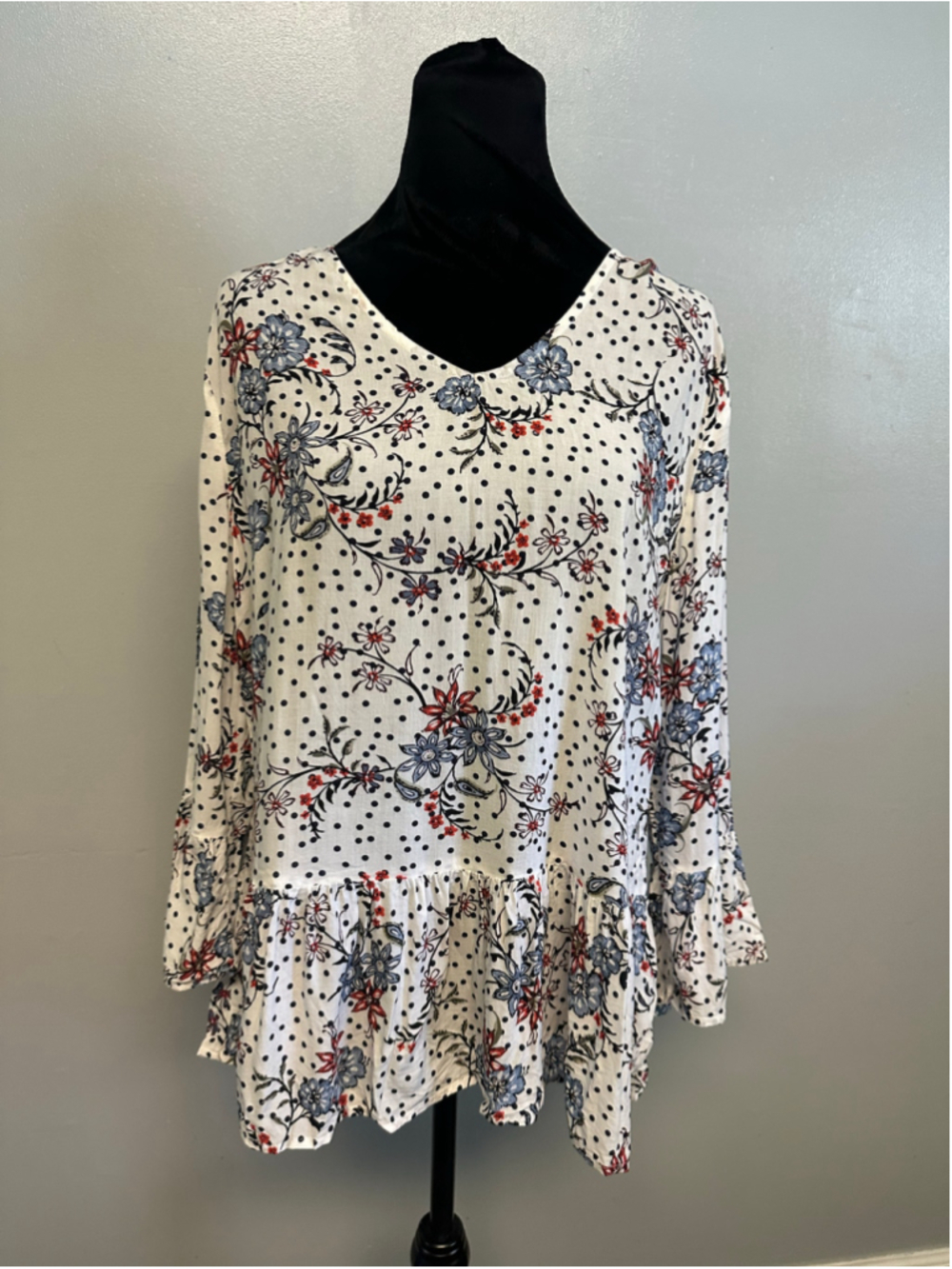 Como Vintage Floral Polka Dot Blouse, Size Large White and Blue Peplum Ruffle